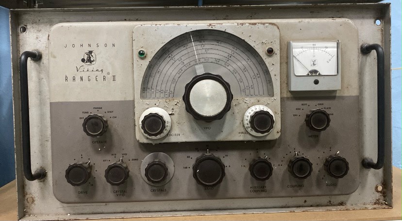 Johnson Viking Ranger II, transmisor HF de radioafición fabricado por E. F. Johnson Company