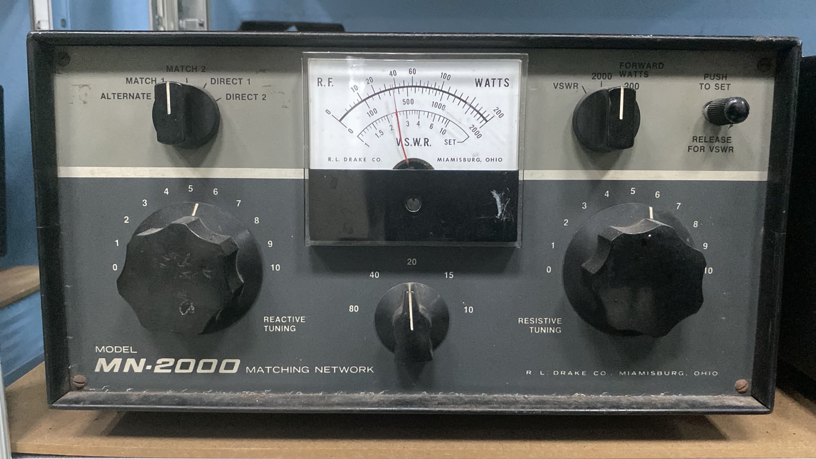 Drake MN-2000 Matching Network, acoplador de antena para radioafición